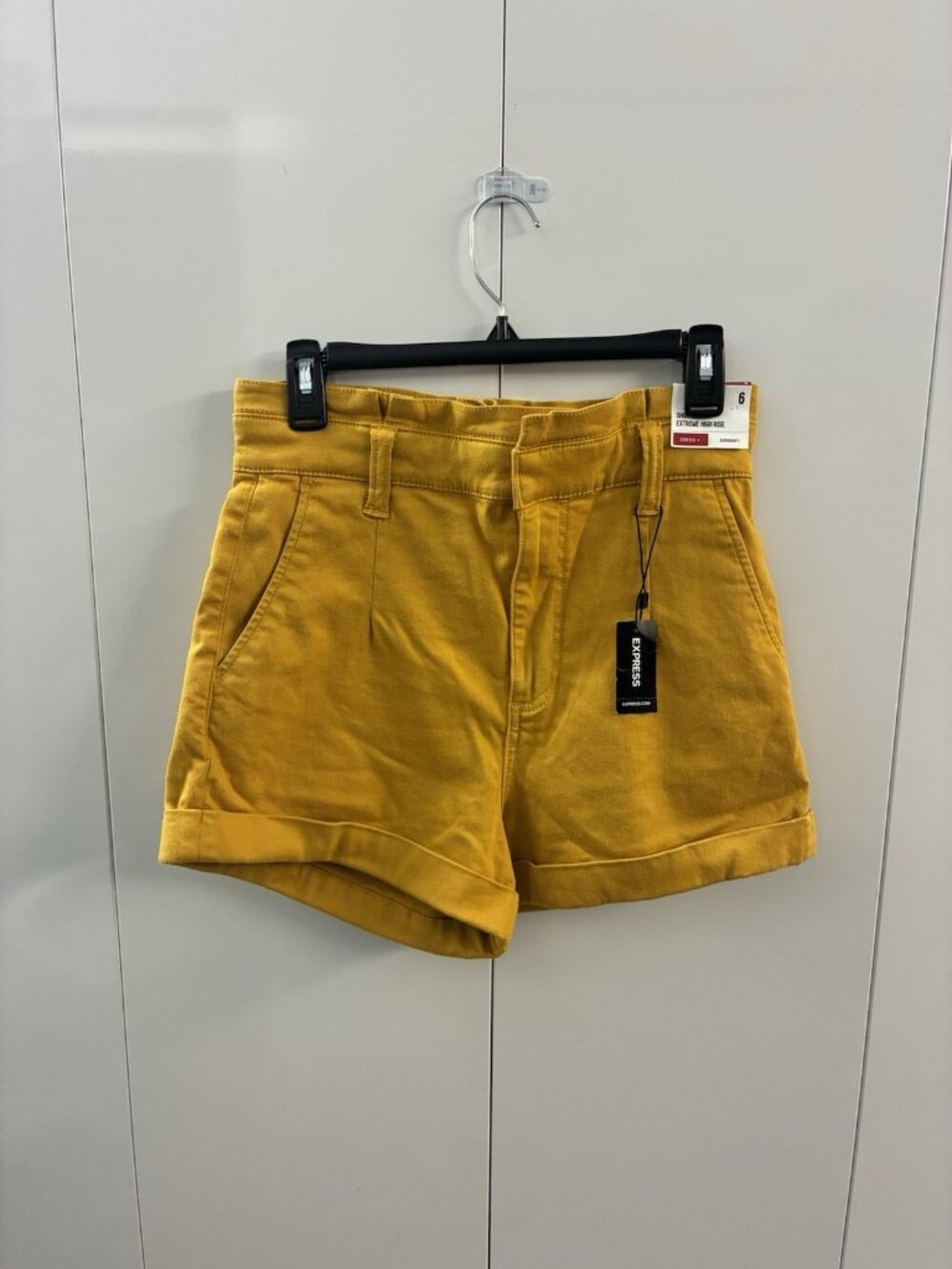 NWT Express Shortie Extreme High Ride Shorts Size 6 Stretch Supersoft Mustard
